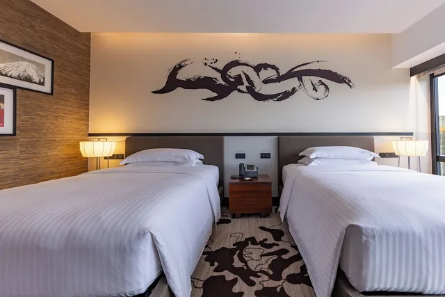Nobu Deluxe Double Queen Pool View، City of Dreams Nobu Hotel Manila 2/3