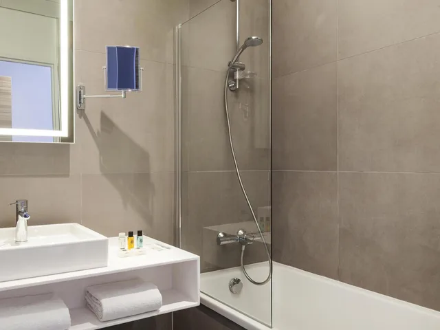 Classic, Double Bed, 2 Sofa, Novotel Tours Centre Gare 5/6