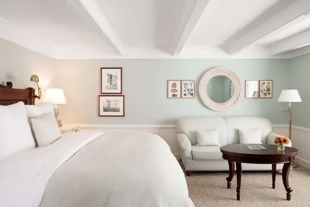 غرفة بسرير كينج مع أريكة، Woodstock Inn and Resort 3/10