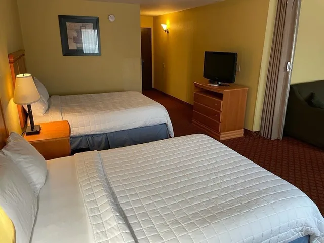 غرفة قياسية بسريرين مزدوجين، Quality Inn 2/8