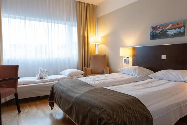 Room, Twin Beds, with Extra Bed, Quality Airport Hotel Stavanger 1/3