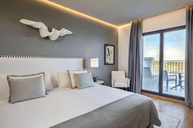 غرفة ديلوكس بشرفة، Barcelo Aracena 2/3
