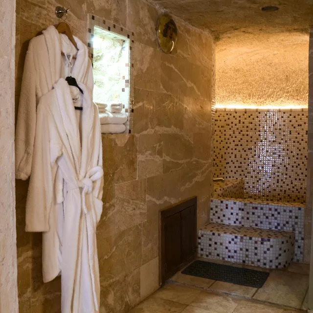 Cave, Superior, Suite, Hot Tub، Canela Cave Hotel 3/3