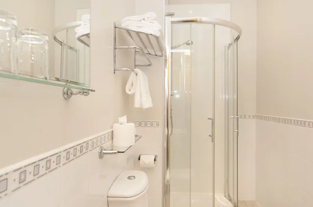 غرفة كبيرة بسريرين منفصلين، Bankton House Hotel 3/3