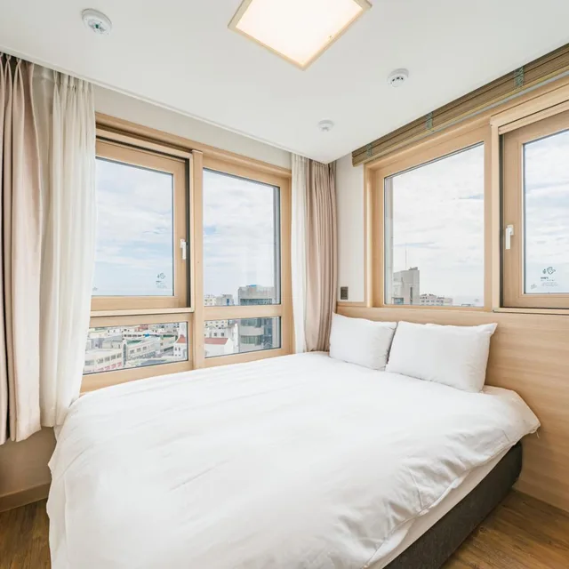 غرفة قياسية ركنية مزدوجة، Hotel Kenny Seogwipo 3/10