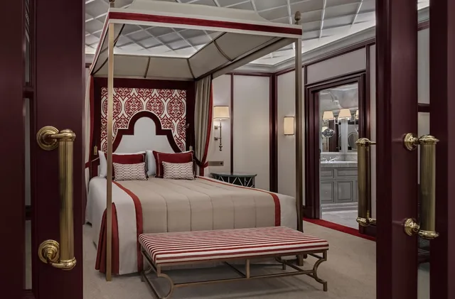 Bosphorus, Executive, Suite, King Bed, Ciragan Palace Kempinski Istanbul 3/6
