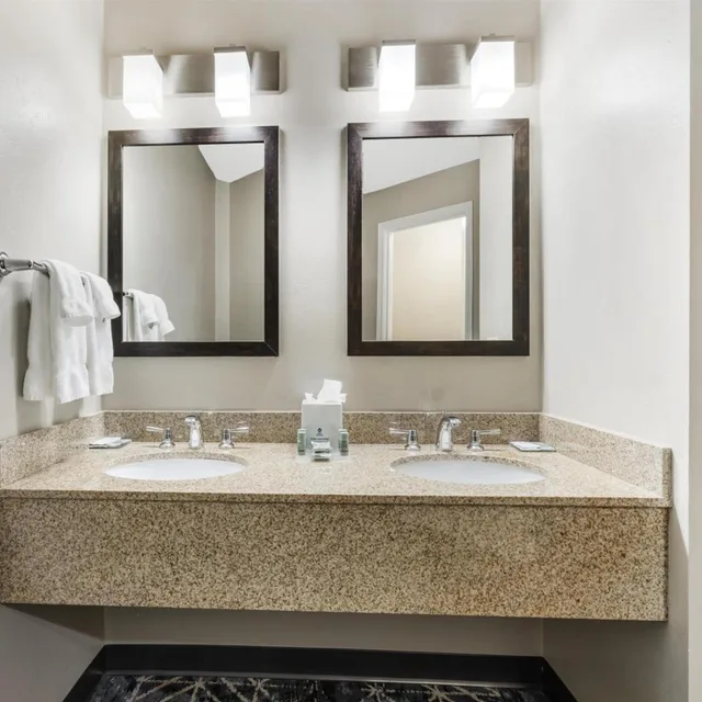 جناح سوبيريور رباعي بشرفة، Best Western New Oregon 10/10