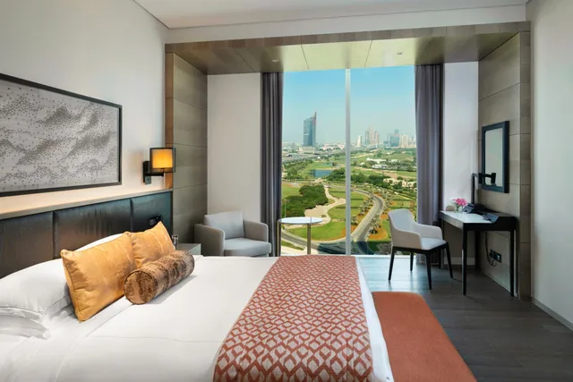 جناح جونيور بإطلالة على ملعب الجولف، Taj Jumeirah Lakes Towers 3/4