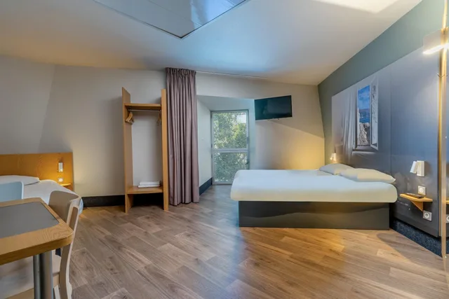 غرفة بسرير كوين لذوي الإعاقة، B&B Hotel Marseille Euromed 1/1