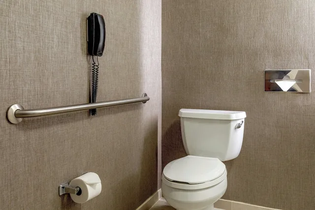 جناح بسريرين مزدوجين مع سرير سحّاب إضافي لذوي الإعاقة، Springhill Suites Norfolk Virginia Beach 5/10