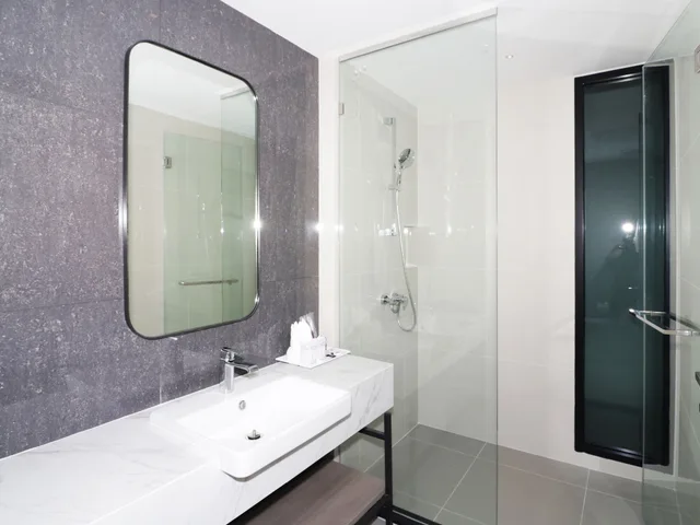 Deluxe, Twin Beds, Fortune Saeng Chan Beach Rayong 4/6