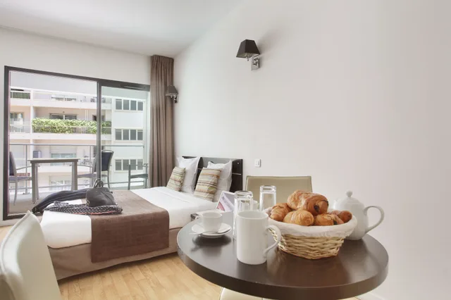استوديو سوبيريور بسرير مزدوج وسرير فردي بشرفة، Appart'hotel Odalys City Monaco Les Hauts de la Principaute 2/10