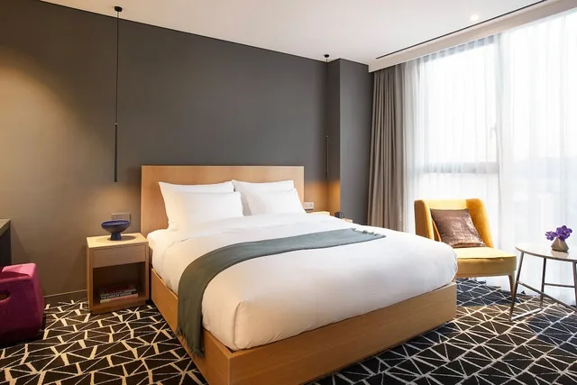 غرفة قياسية بسرير كوين، L7 GANGNAM by LOTTE HOTELS 4/6
