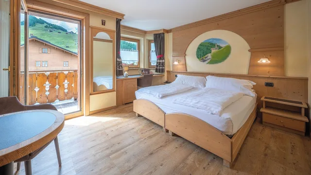 Comfort, Crosal Hotel 6/10