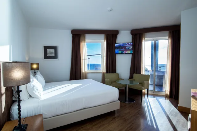 غرفة سوبيريور بإطلالة على البحر، Hotel Quarteira Sol 1/2