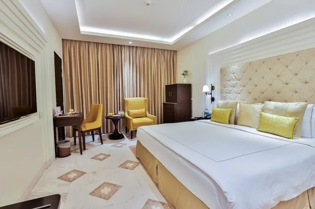 غرفة ديلوكس بسرير مزدوج بإطلالة على المدينة، Taj Ganges Varanasi (ex. The Gateway Hotel Ganges) 1/4