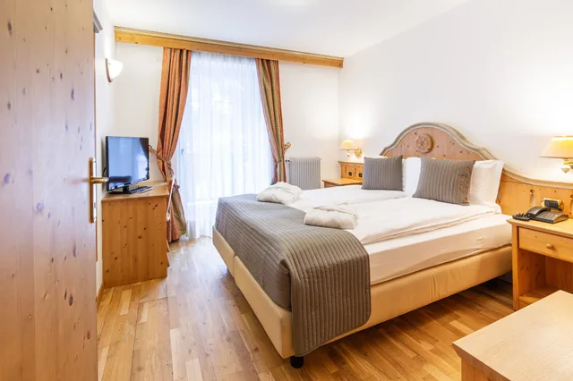 Standard, Double Bed, Gran Chalet Soreghes 3/5