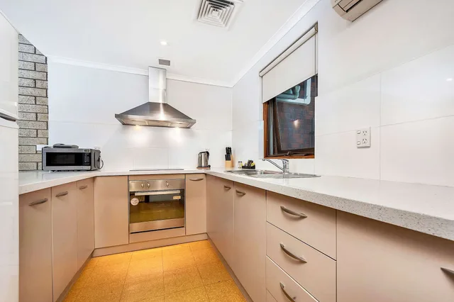 Town House, Queen and Twin Beds، Comfort Inn and Suites Sombrero Adelaide 7/10