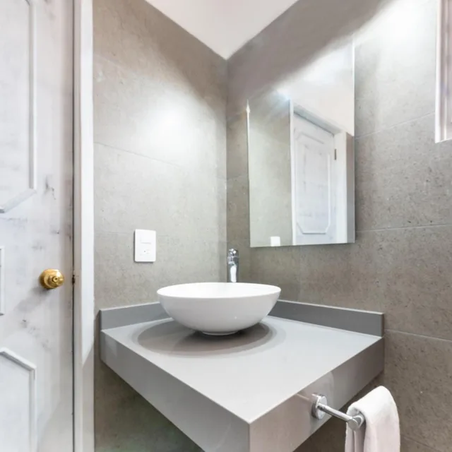 Deluxe, Suites Internacional 4/6