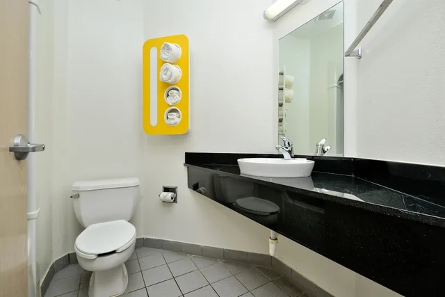 غرفة قياسية بسرير كوين، Motel6 McKinney, TX - North 5/5