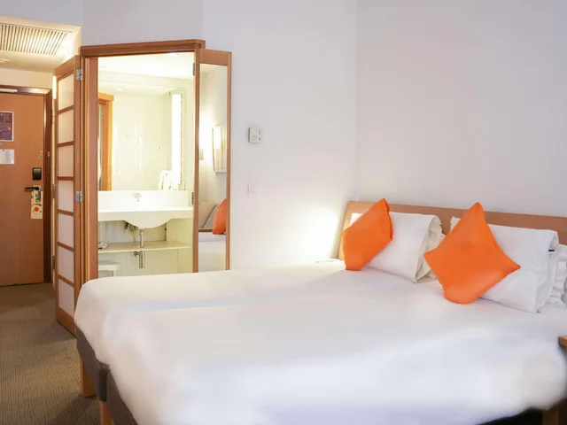 غرفة سوبيريور بسرير مزدوج، Novotel Tunis 2/8