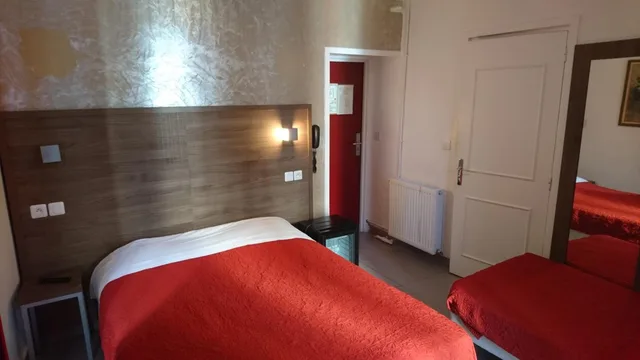 غرفة ثلاثية، Hotel Bertha 7/10