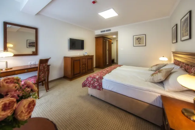 غرفة سوبيريور بسريرين منفصلين، Hotel Paryski Art & Business 5/10