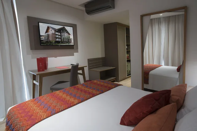 Stilo, Triple, 1 Double and 1 Single Bed، Laghetto Stilo Centro Hotel 4/9