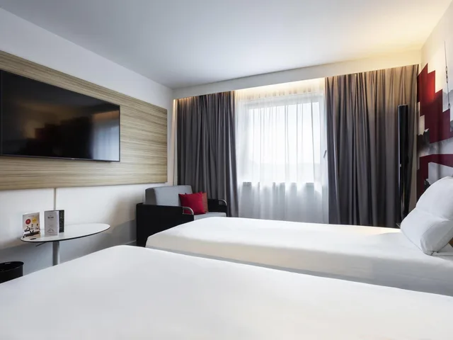 Superior, Twin Beds, Sofa, Novotel Annecy Centre 1/6