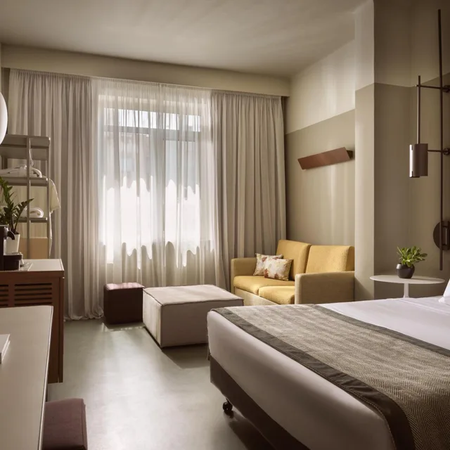 جناح جونيور بسرير مزدوج بإطلالة على المدينة، City Hotel 1/3