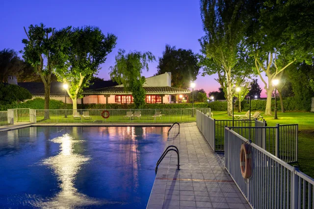 غرفة سوبيريور، Parador De Albacete 1/2