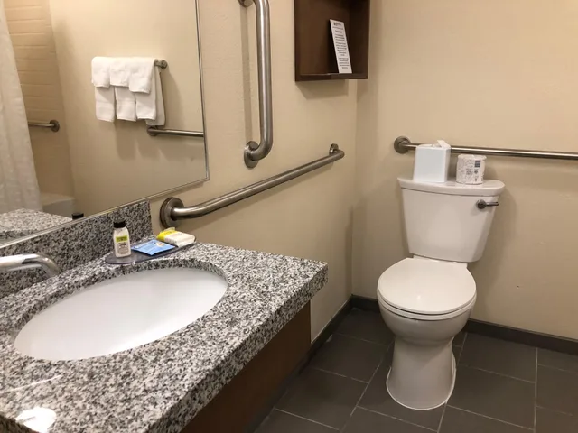 استوديو بسرير كوين لذوي الإعاقة، Candlewood Suites Panama City Beach Pier 3/3
