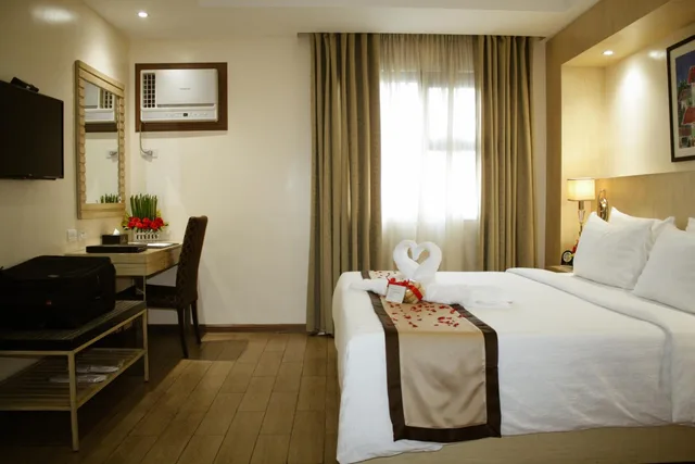 2 Bedrooms, Royal, Suite, Tower Two، Golden Prince Hotel And Suites 3/8