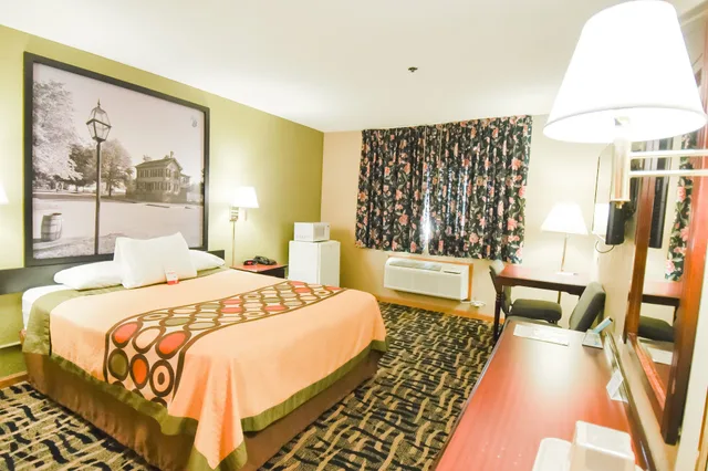غرفة قياسية بسرير كوين، Super 8 by Wyndham McLean/Bloomington SW 2/10