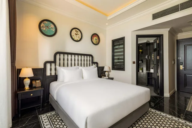 غرفة بريميير بسرير مزدوج بإطلالة على المسبح بشرفة، Nesta Hoi An Resort and Spa 2/3