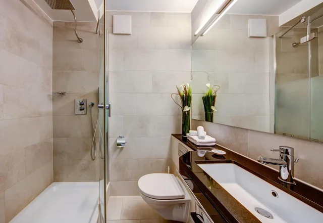 غرفة كومفورت بسرير مزدوج أو سريرين منفصلين بإطلالة على المدينة، Hotel Beaulac 6/6
