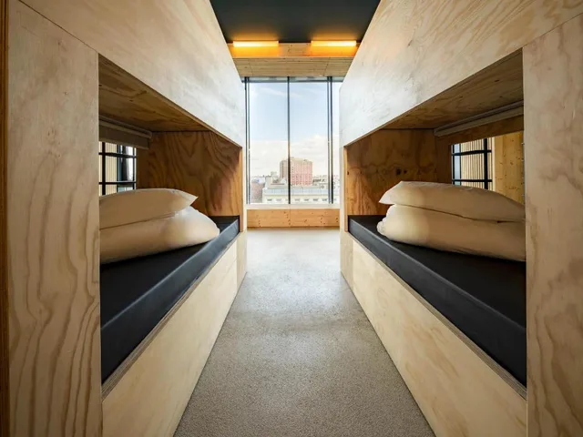Private, Mixed Dorm, 10 Beds، Jo&Joe Vienna 3/6