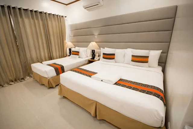غرفة قياسية ثلاثية بسريرين منفصلين، Sur Beach Resort Boracay 4/7