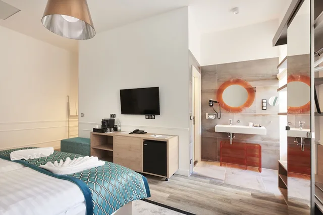 Superior, King Bed, Boutique Residence Budapest 2/5