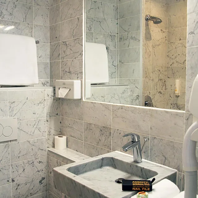 غرفة رباعية بسرير مزدوج، Hotel & Appartements Monsigny Nice 8/10