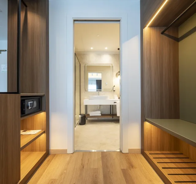 Superior, 1 Queen and 1 Single Bed, Pool Access، Hotel Horizon Wellness Spa Resort, BW Signature Collection 7/10