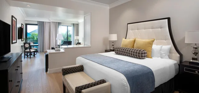 جناح كلوب بسرير كينج لذوي الإعاقة، Inn On Fifth 3/4