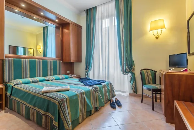 غرفة قياسية بسرير كينج، Raeli Hotel Siracusa 2/10