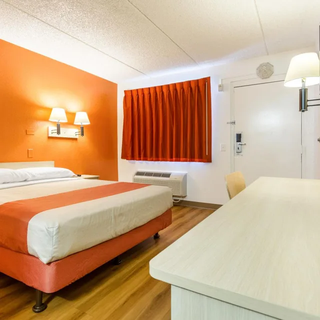 غرفة بسرير كوين، Motel6 Tempe, AZ – Phoenix Airport – Priest Dr 4/10