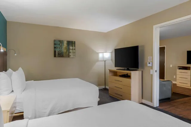 Suite, 2 Queen Beds, Accessible, Best Western Plus South Coast Inn 5/7