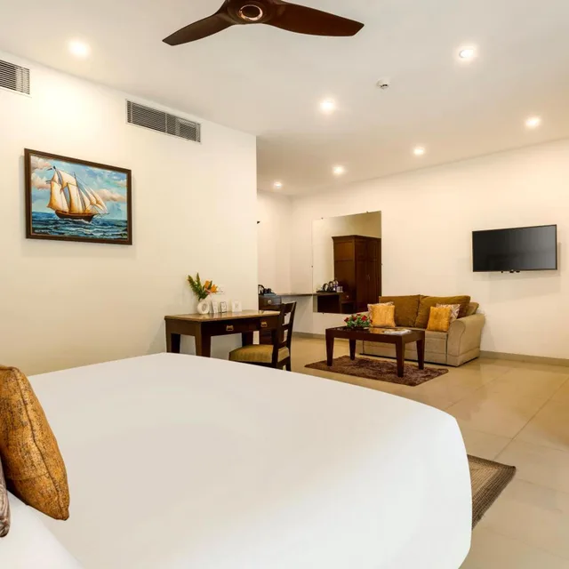 Deluxe, King Bed, Hill View، BOGMALLO BEACH RESORT 2/3