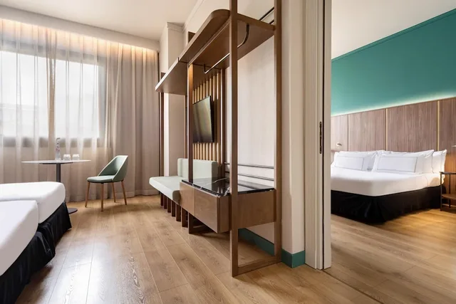 Connecting, Melia, King Bed، Melia Milano Hotel 6/9