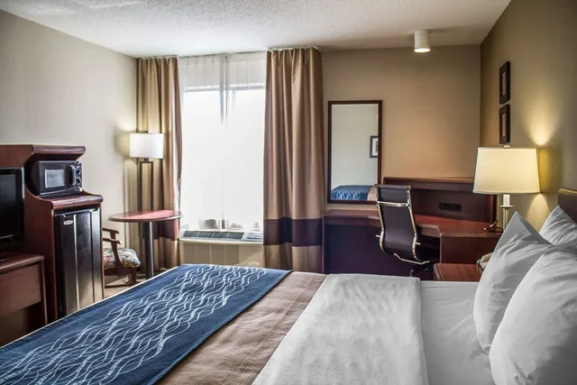 غرفة بسرير كينج لغير المدخنين، Cambridge Inn by Capital O near I 70 or I 77 1/1