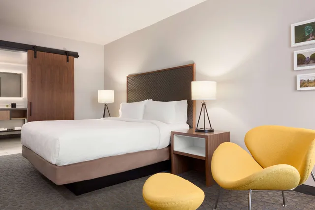 جناح جونيور لذوي الإعاقة، Hilton Garden Inn Boulder Co 1/2