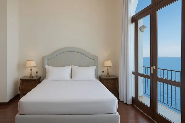جناح بإطلالة على البحر، Grand Hotel Europa Palace 1/4